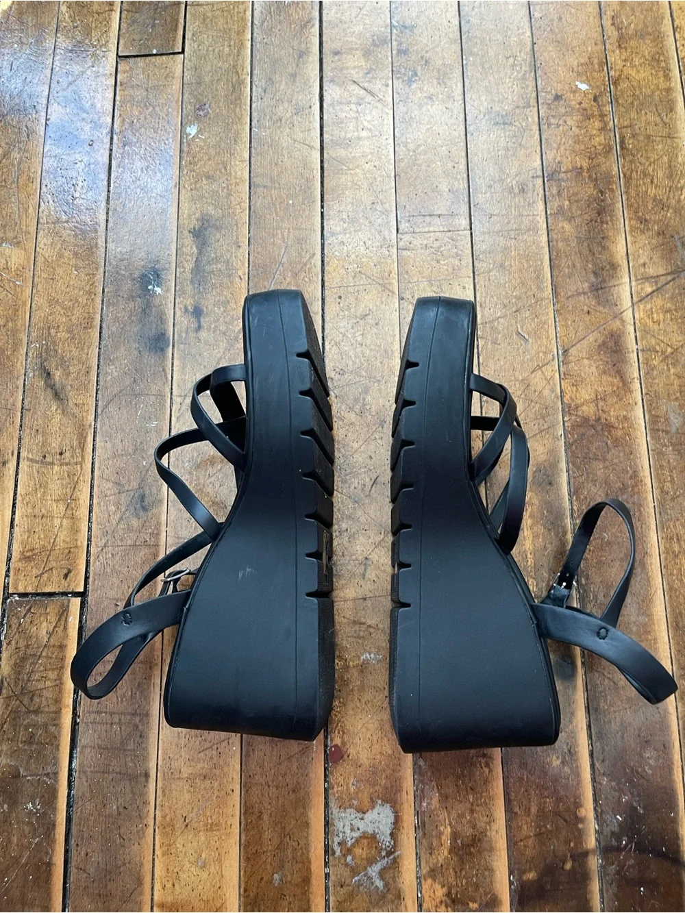 black strappy platform heels size 11